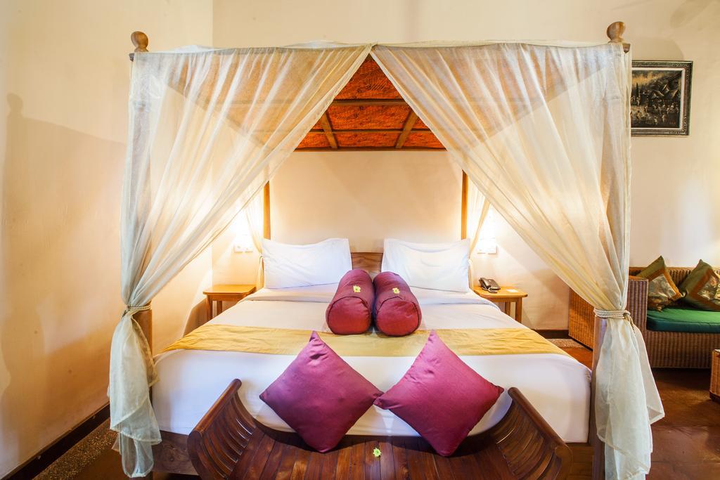 Junjungan Ubud Hotel And Spa Exterior photo