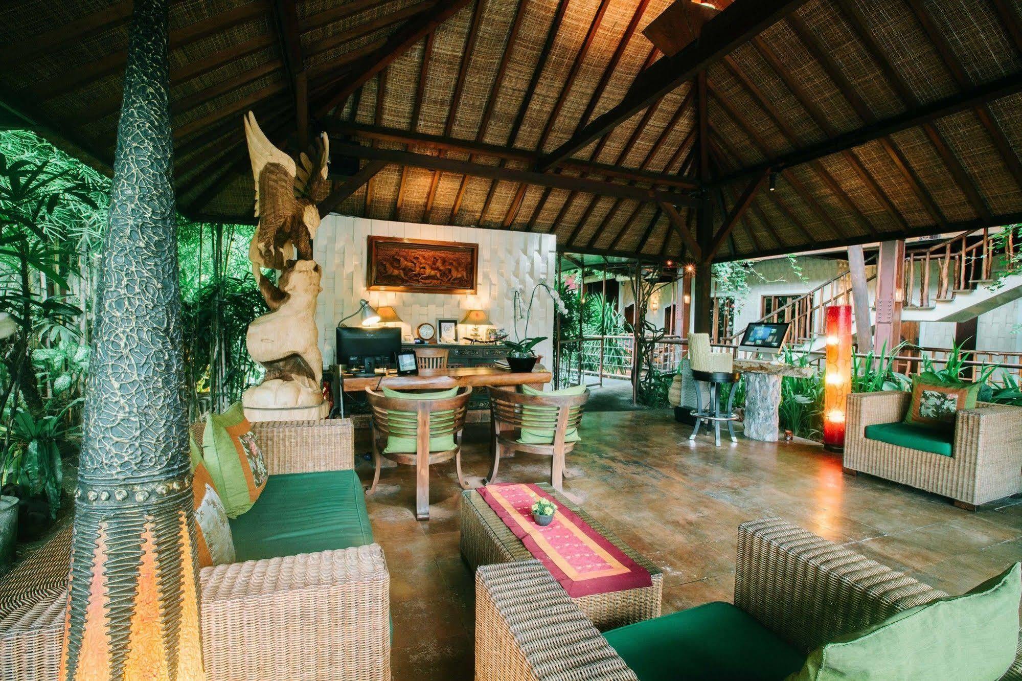 Junjungan Ubud Hotel And Spa Exterior photo
