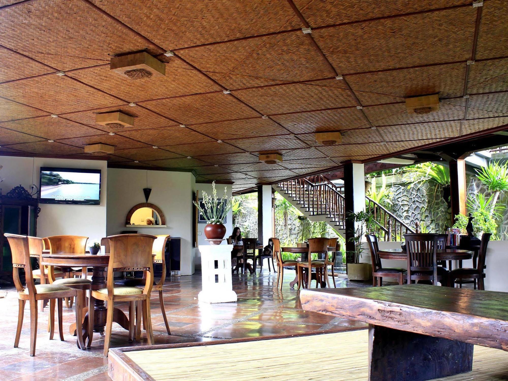 Junjungan Ubud Hotel And Spa Exterior photo