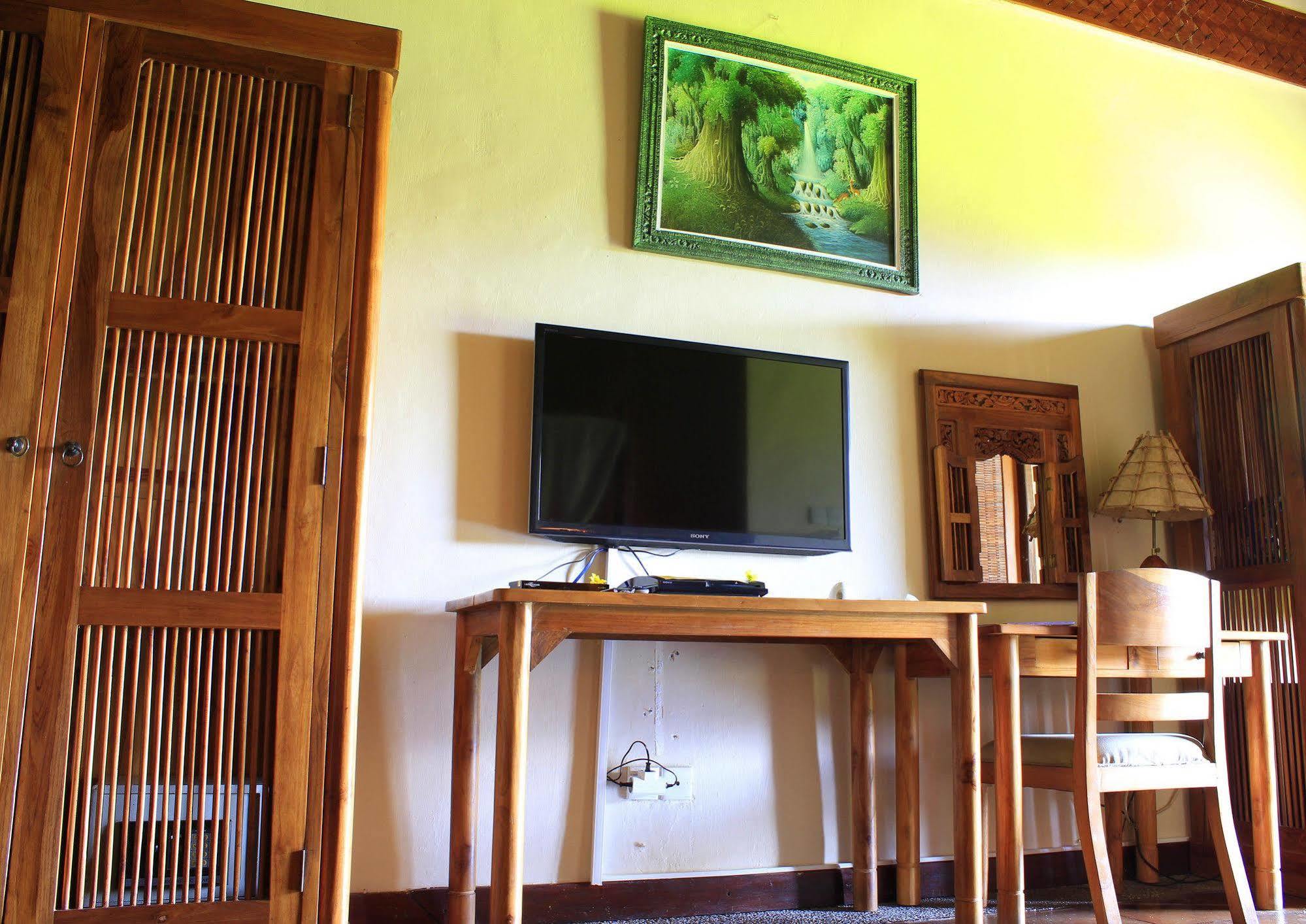 Junjungan Ubud Hotel And Spa Exterior photo