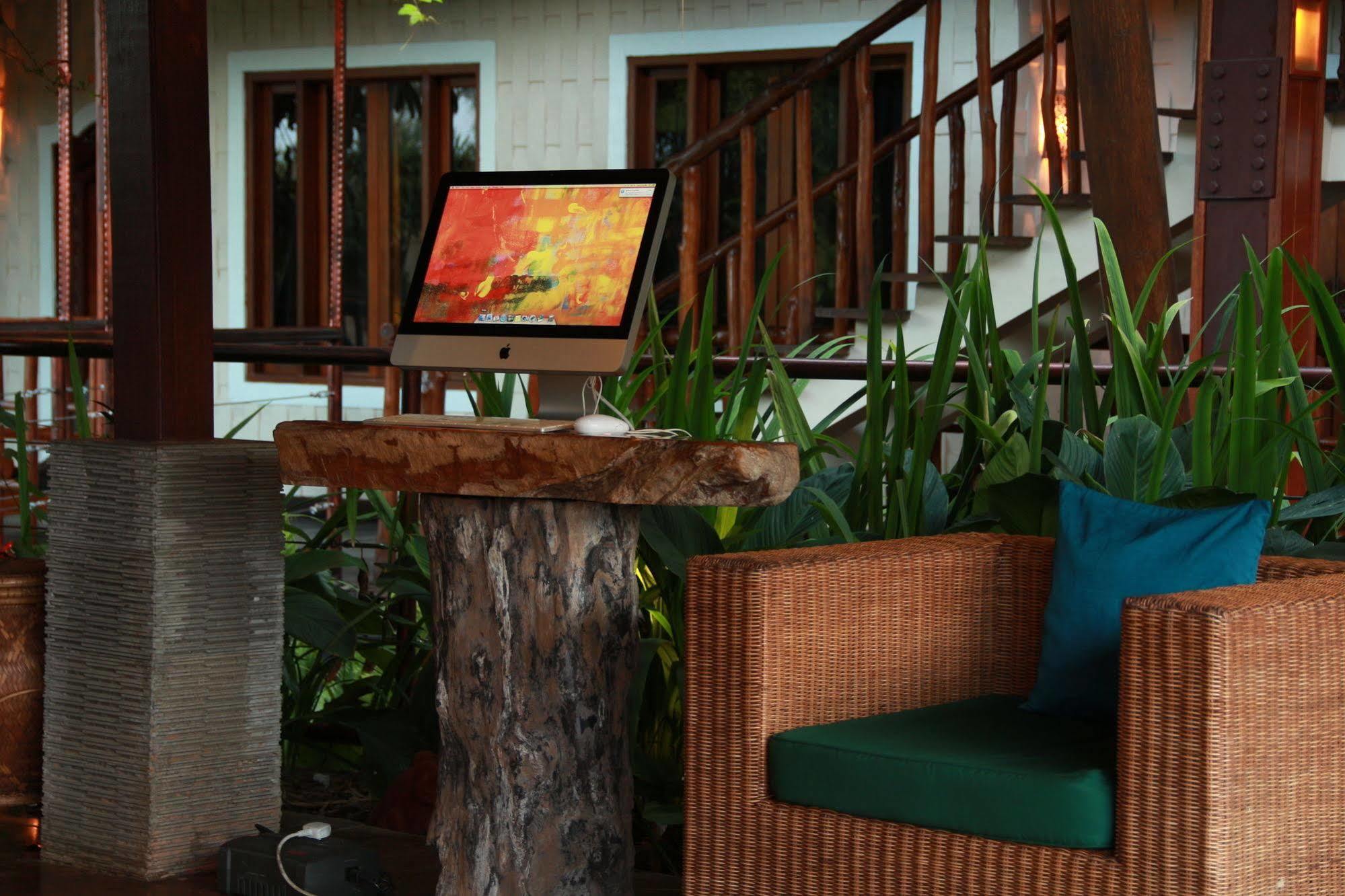 Junjungan Ubud Hotel And Spa Exterior photo
